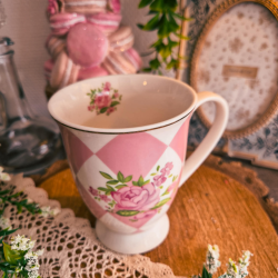 Mug Fleurie Rose & Blanc en Porcelaine – Élégance Romantique