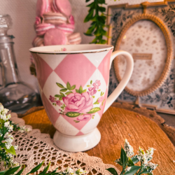 Mug Fleurie Rose & Blanc en Porcelaine – Élégance Romantique