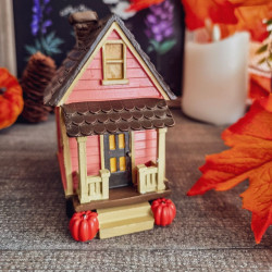 Maison Rose aux Citrouilles – Brûleur d'Encens Enchanté