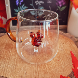 Verre avec écureuil et anse ambrée – 420 ml