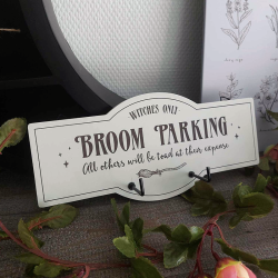 Pancarte Crochets "Broom Parking"